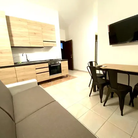 アパート Luxuryhouse San Teodoro サン・テオドーロ